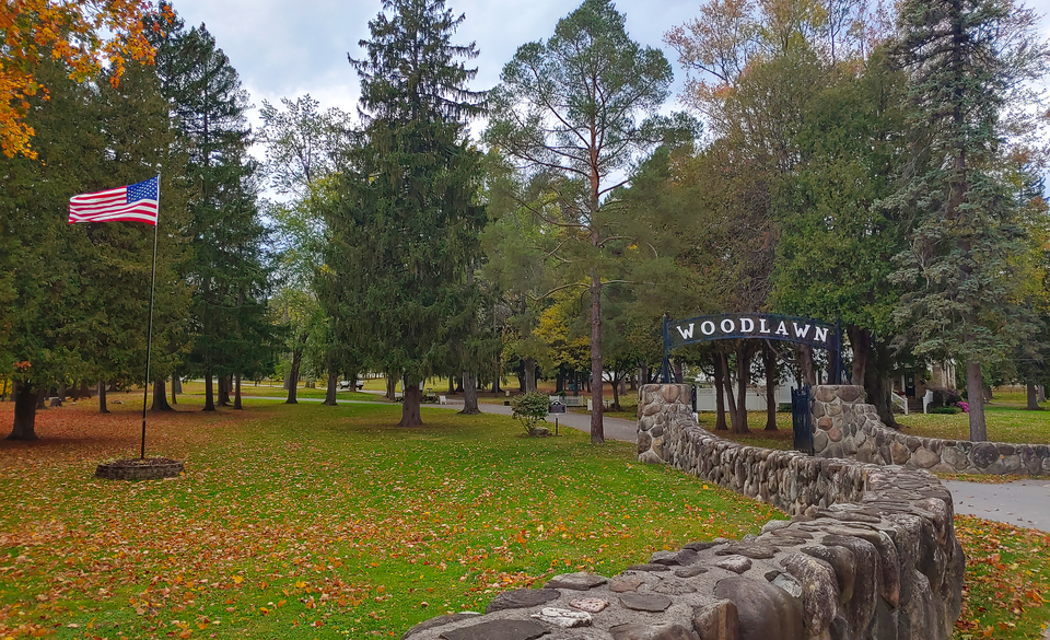 Photograph of Woodlawn Cemetery