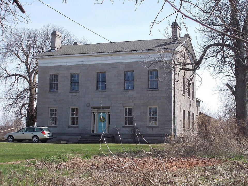 Photograph of Pound-Hitchins House