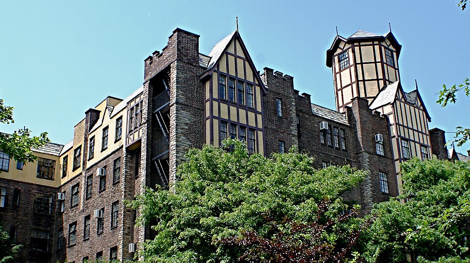 Photograph of Hudson View Gardens