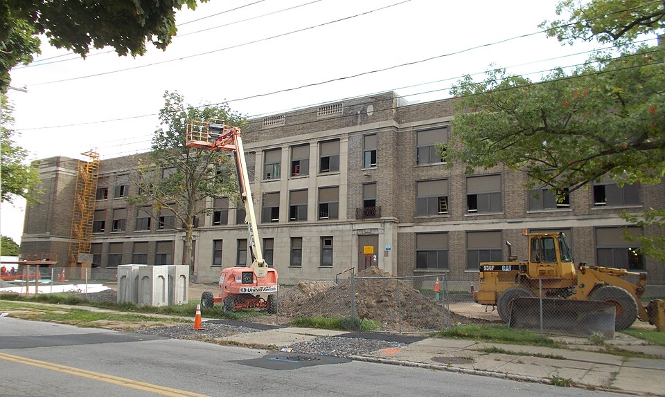 Photograph of South Junior High School