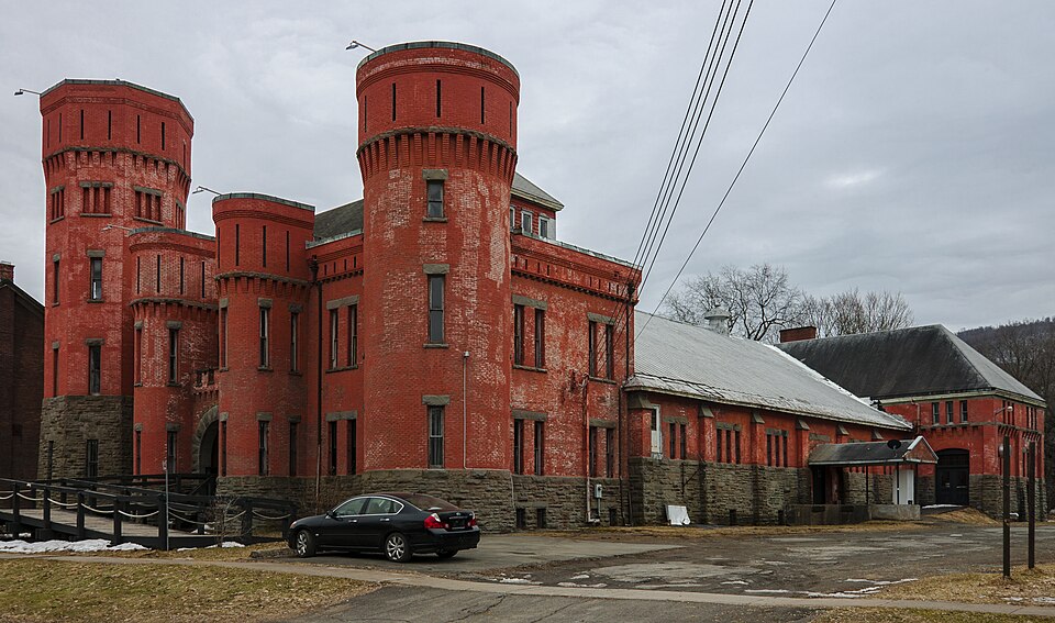Photograph of Second Walton Armory