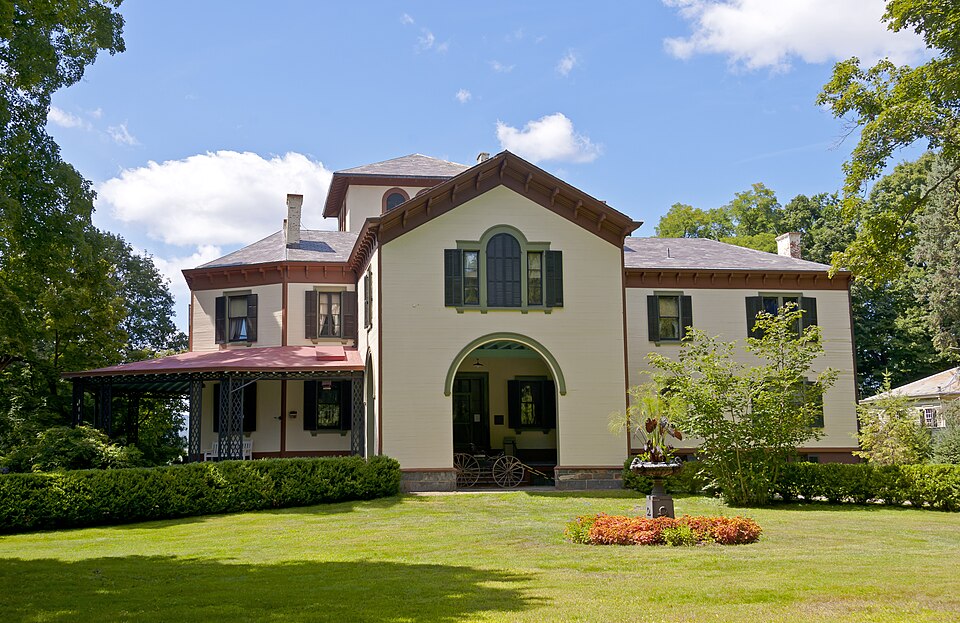 Photograph of Locust Grove