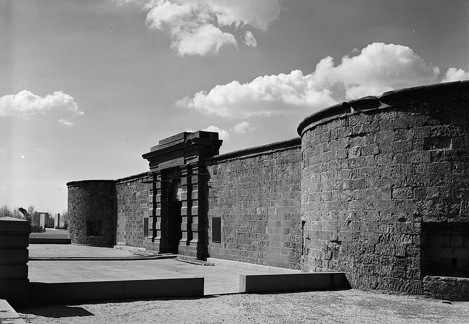Photograph of Castle Clinton National Monument