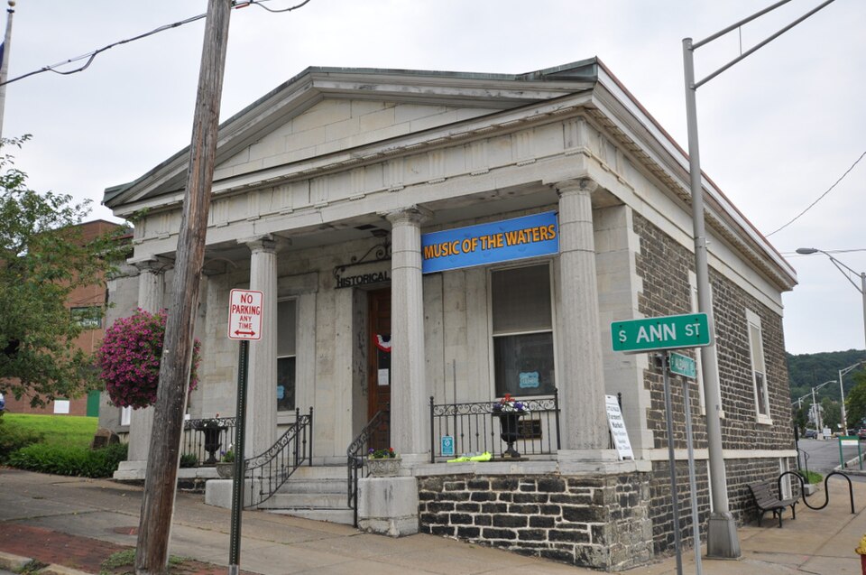 Photograph of Herkimer County Trust Company Building