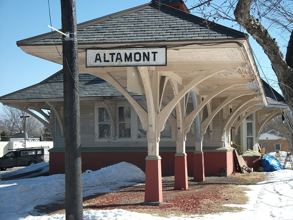 Photograph of Delaware and Hudson Railroad Passenger Station