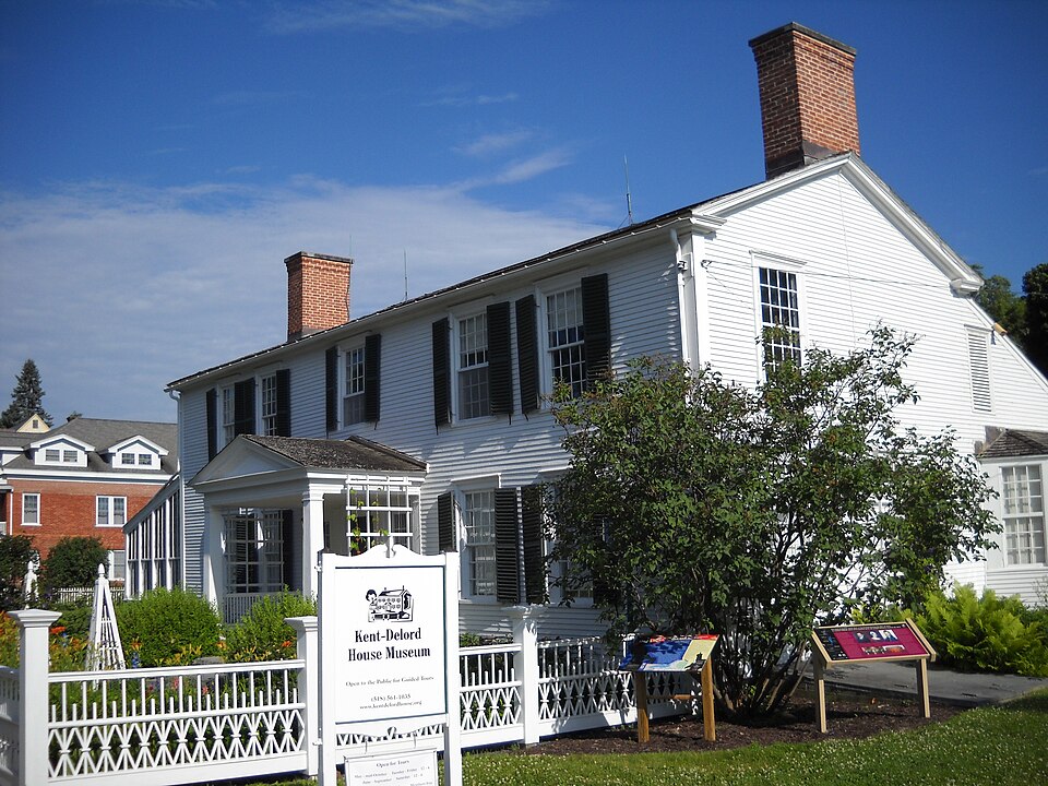 Photograph of Kent-Delord House