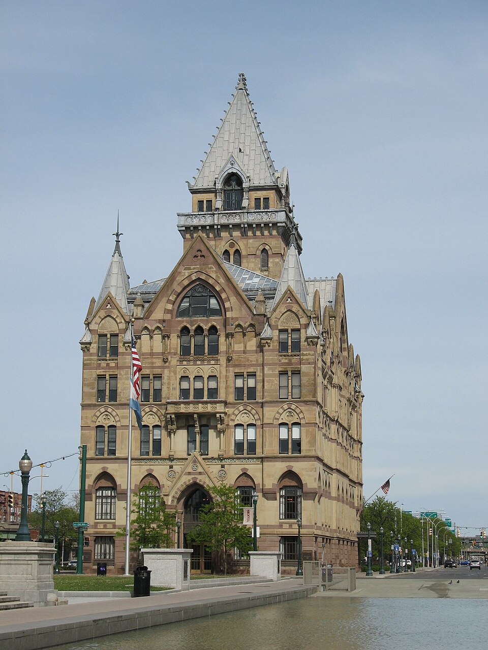 Photograph of Syracuse Savings Bank Building