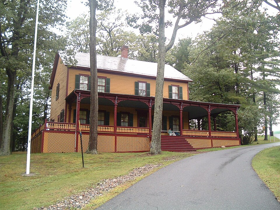 Photograph of Grant Cottage State Historic Site
