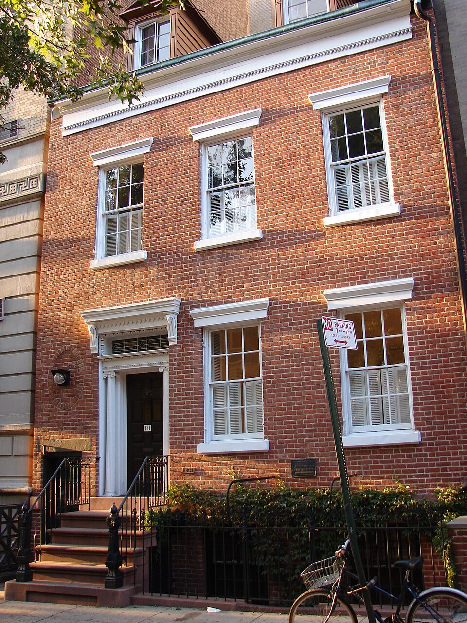 Photograph of 131 Charles Street
