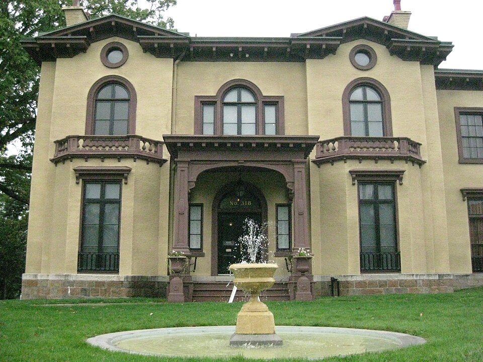 Photograph of Fountain Elms