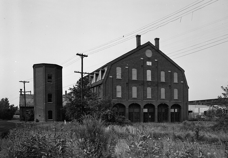 Photograph of Rensselaer and Saratoga Railroad: Green Island Shops