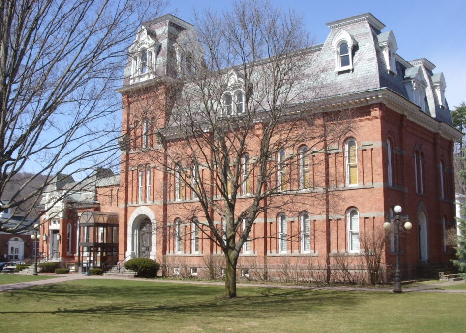 Photograph of Delaware County Courthouse Square District
