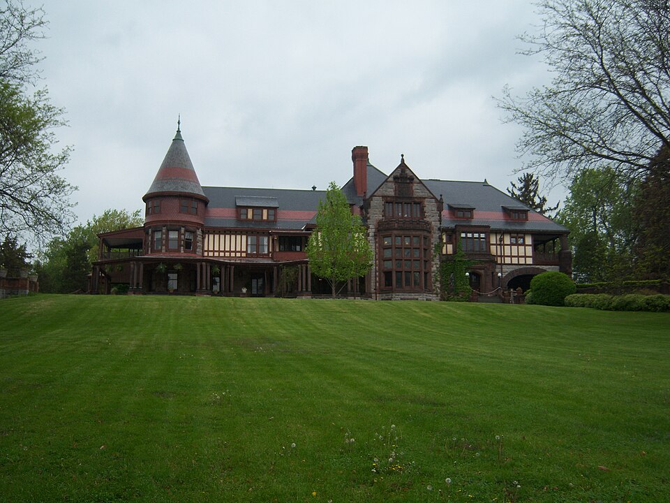 Photograph of Sonnenberg Gardens