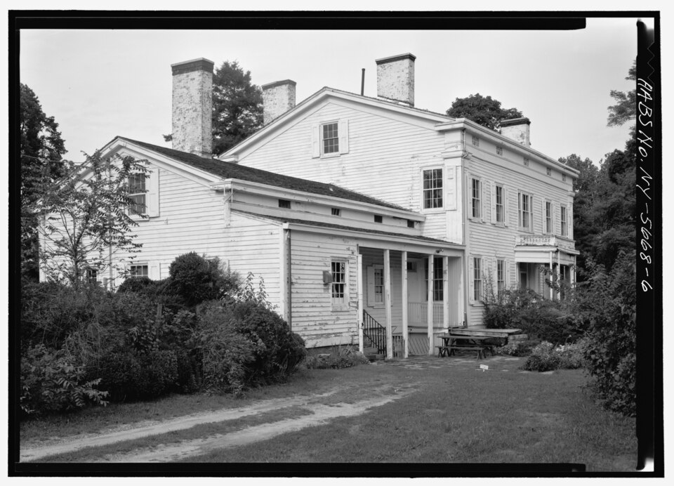 Photograph of Mills Pond District