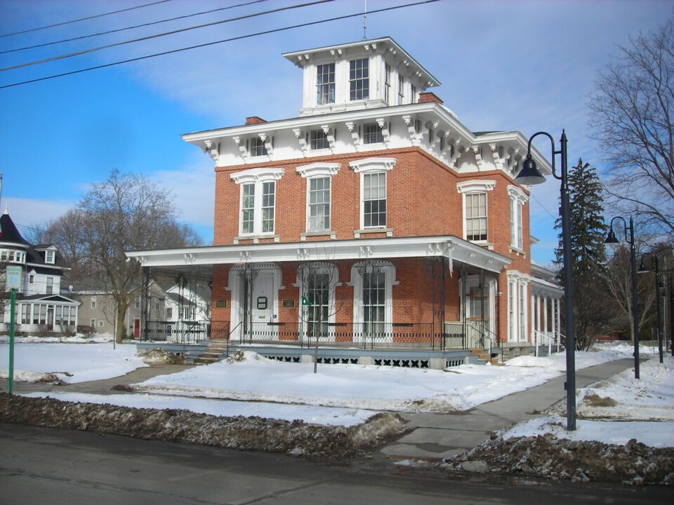 Photograph of Adon Smith House