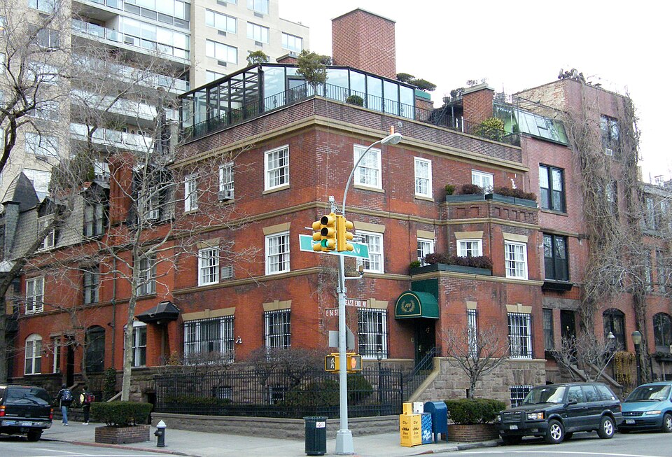 Photograph of Henderson Place Historic District