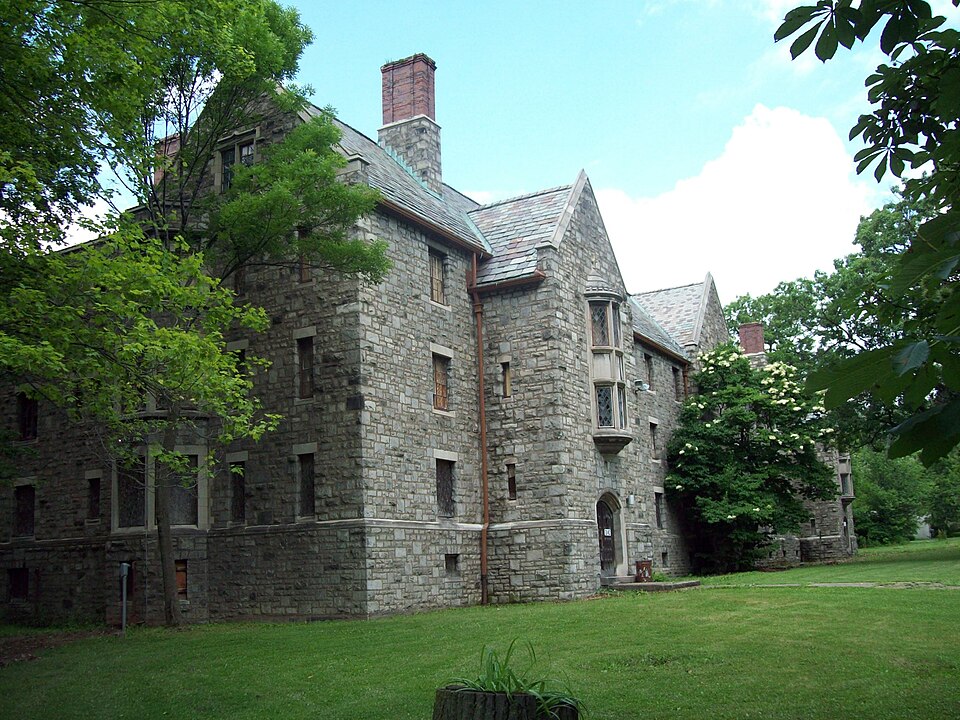 Photograph of Deveaux School Historic District