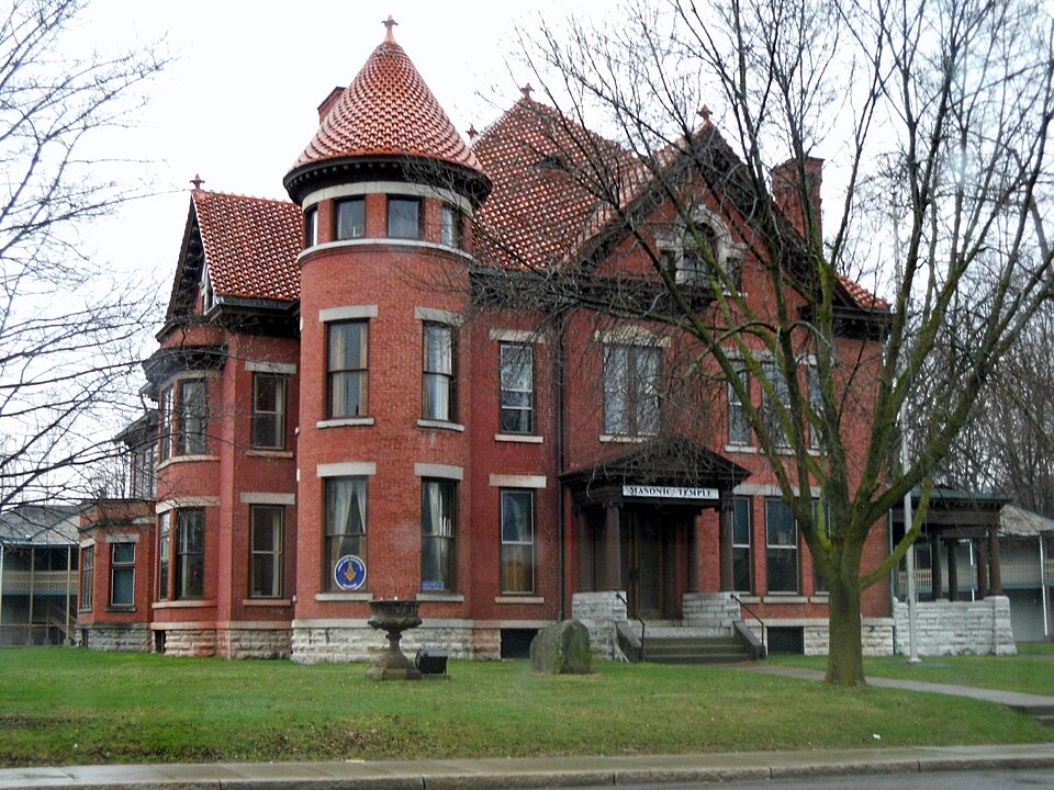 Photograph of Fairchild Mansion