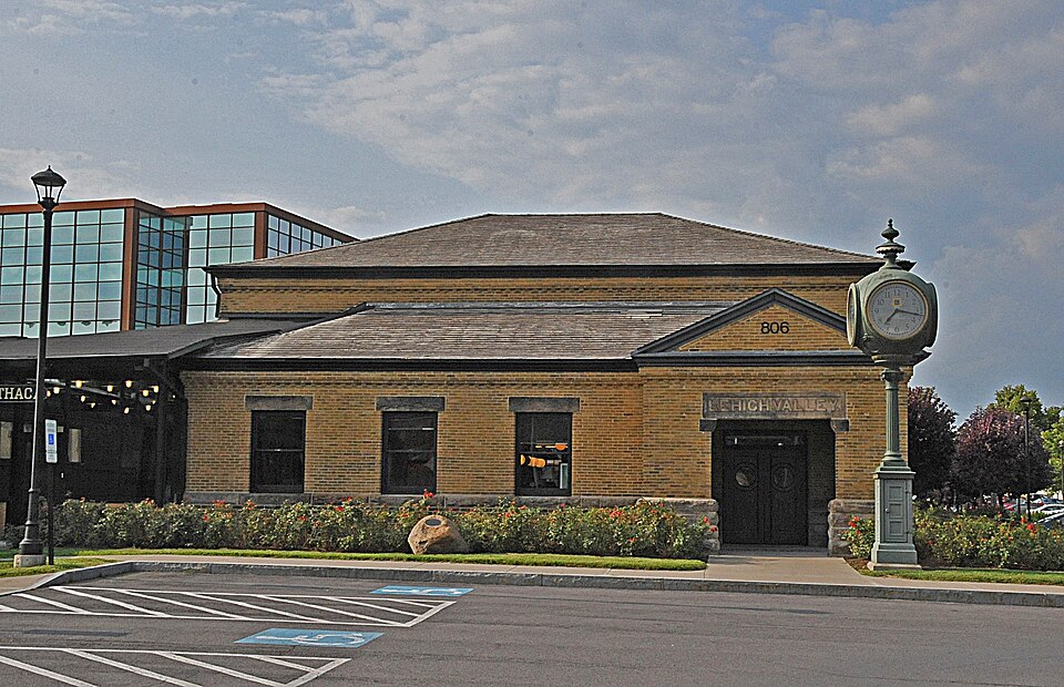 Photograph of Lehigh Valley Railroad Station