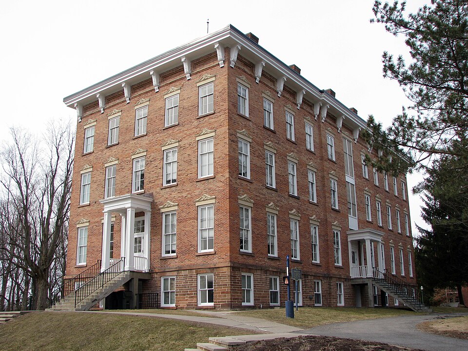 Photograph of Richardson Hall