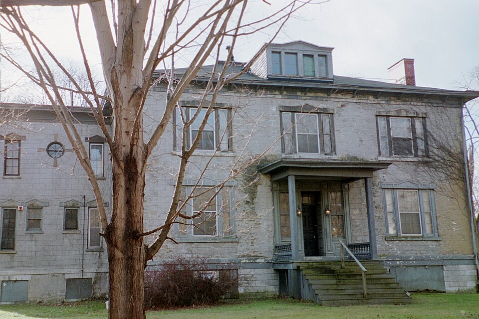 Photograph of Roscoe Conkling House