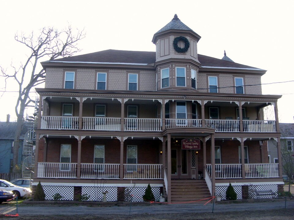 Photograph of Round Lake Historic District