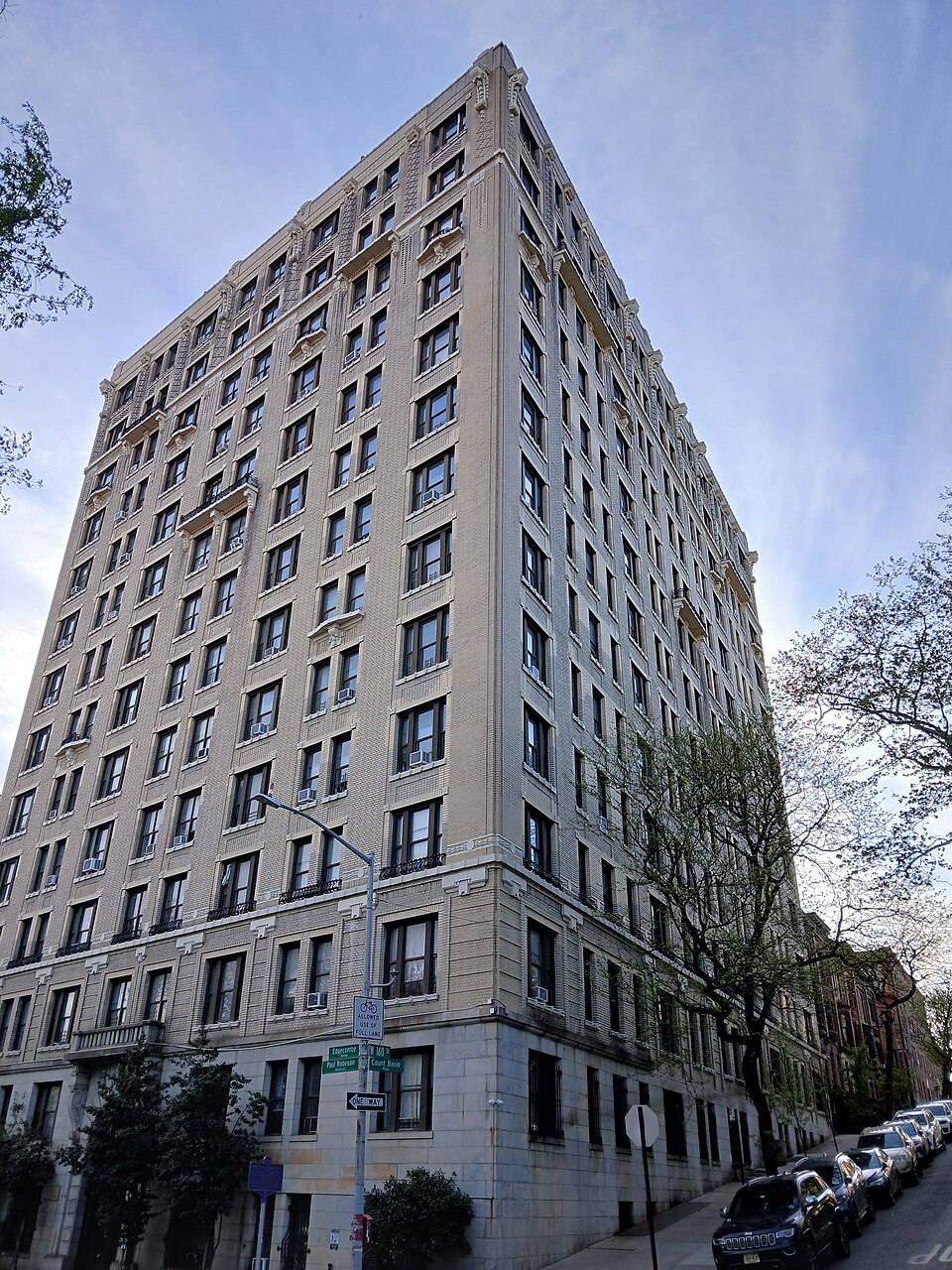 Photograph of 555 Edgecombe Avenue