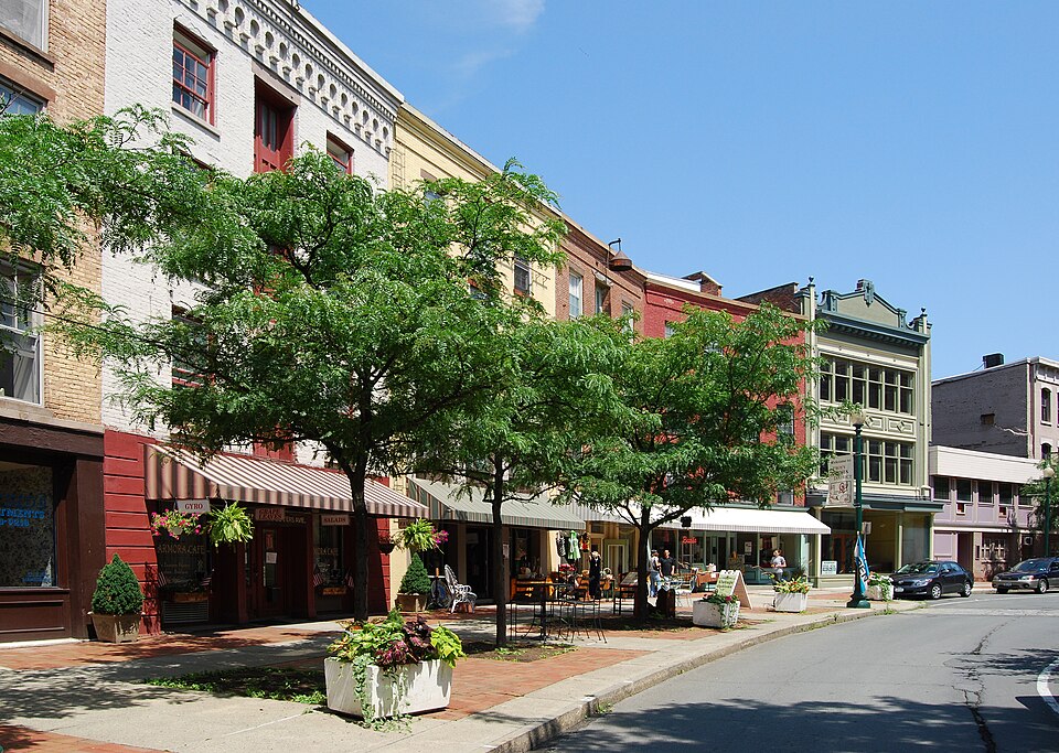 Photograph of River Street Historic District