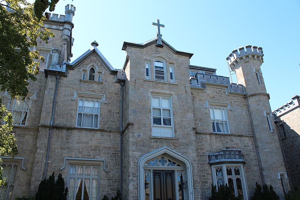Photograph of Leland Castle