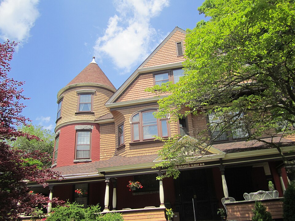 Photograph of Union Avenue Historic District