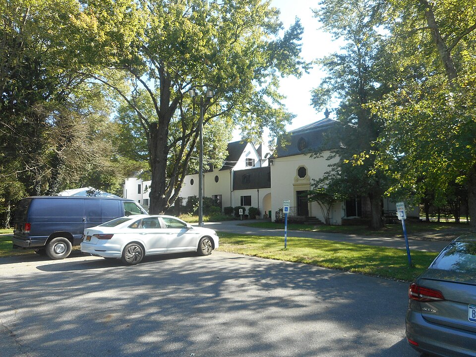 Photograph of Benjamin Moore Estate