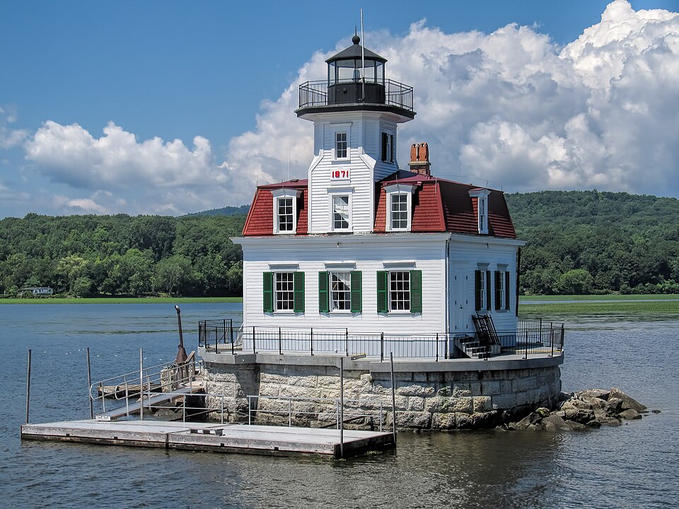 Photograph of Esopus Meadows Light