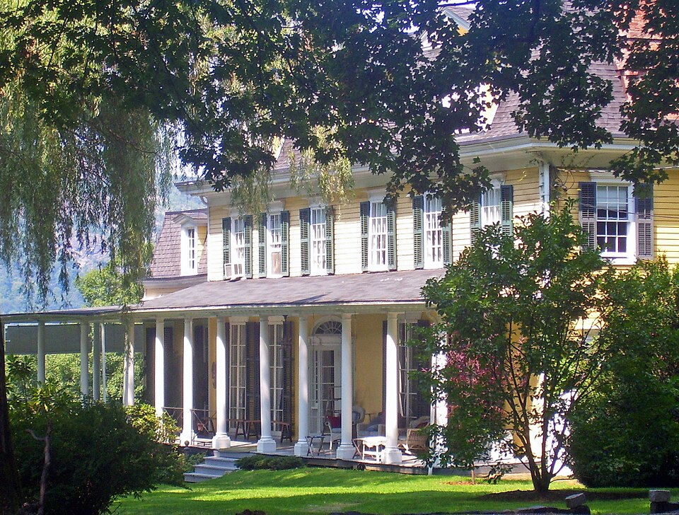 Photograph of de Rham Farm