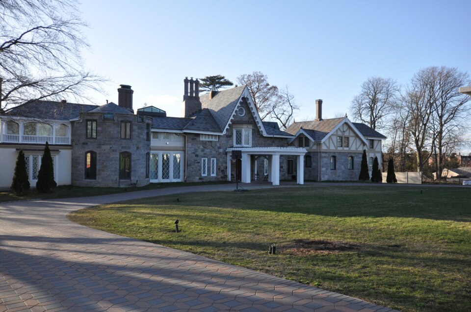 Photograph of Davenport House