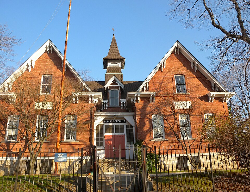 Photograph of Public School 15