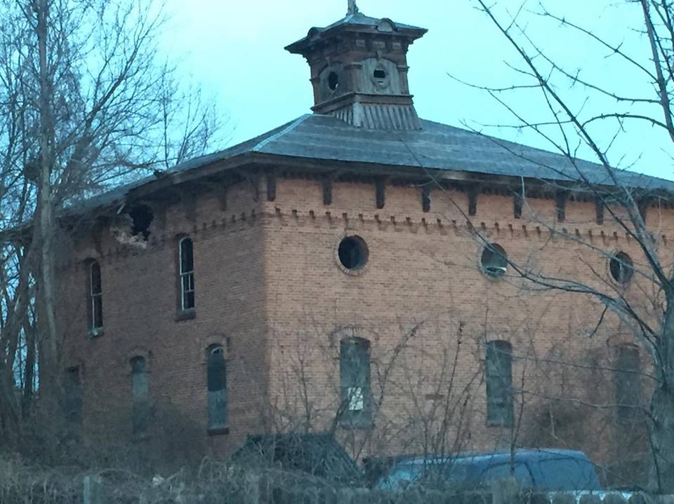 Photograph of Winslow-Turner Carriage House