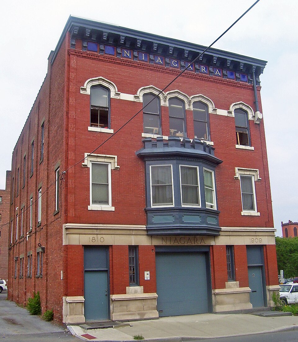 Photograph of Niagara Engine House