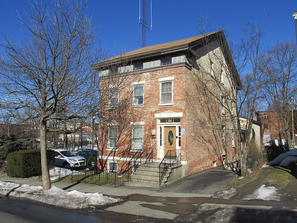 Photograph of Travis House
