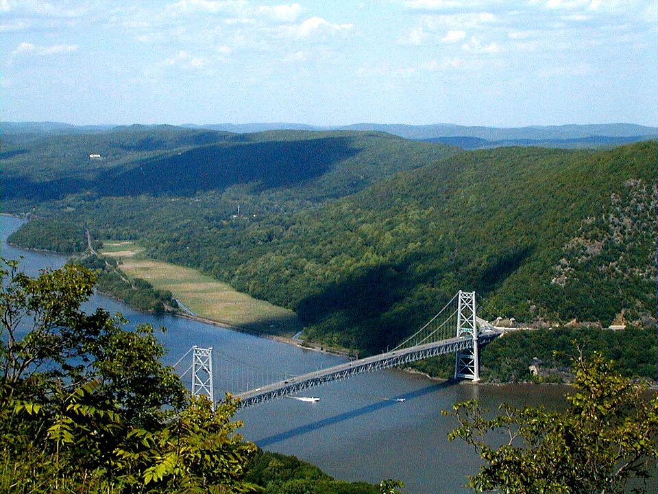 Photograph of Bear Mountain Bridge