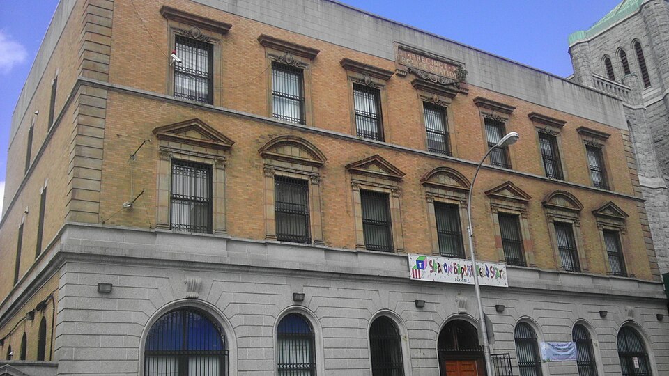 Photograph of 48th Police Precinct Station