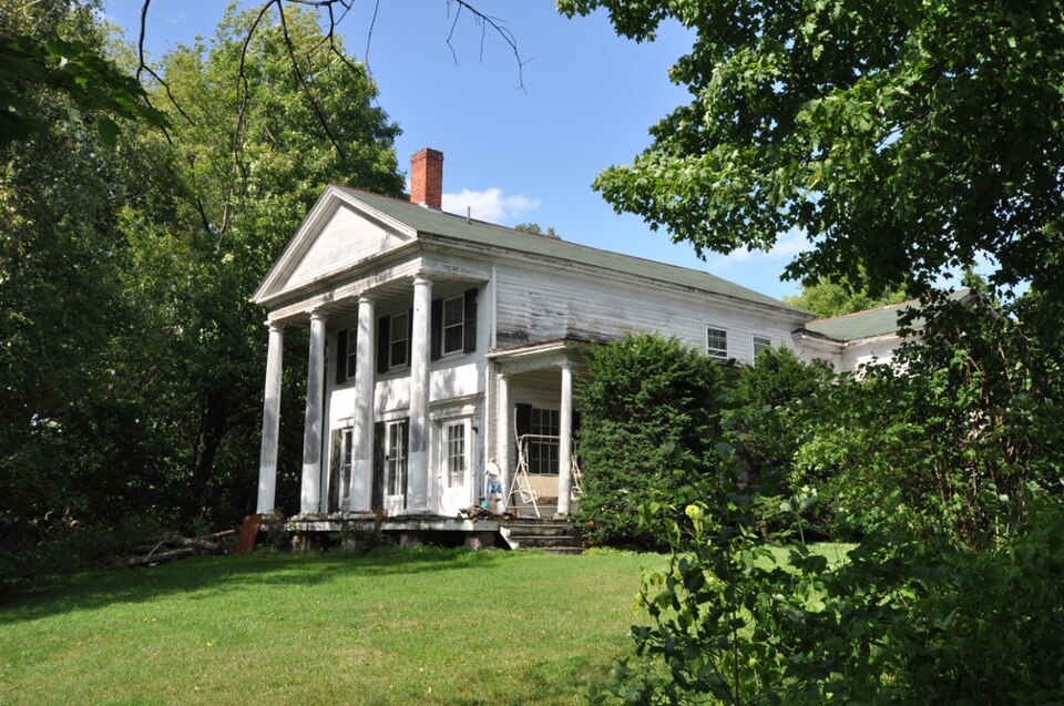Photograph of Tomlinson House