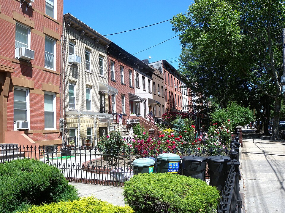 Photograph of Carroll Gardens Historic District
