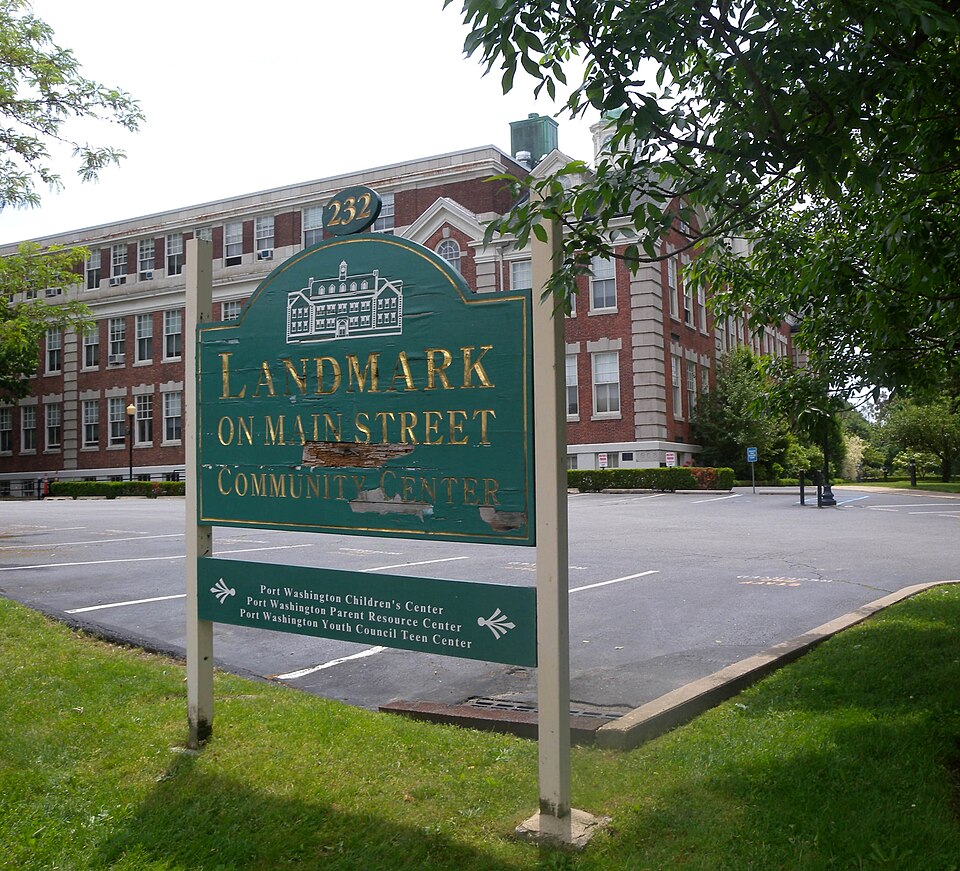 Photograph of Main Street School
