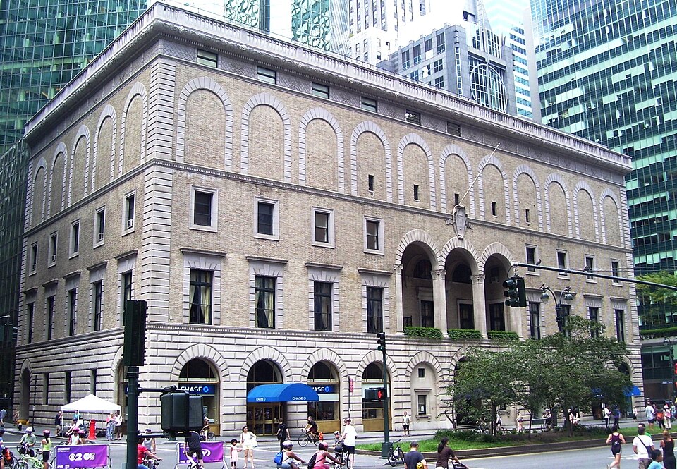 Photograph of Racquet and Tennis Club