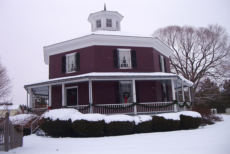 Photograph of Wilcox Octagon House