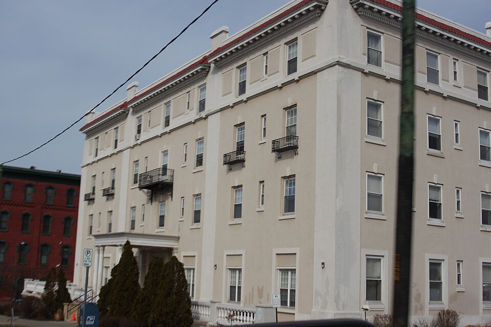 Photograph of Pontiac Hotel