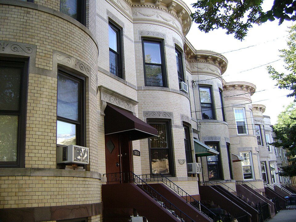 Photograph of 75th Avenue-61st Street Historic District