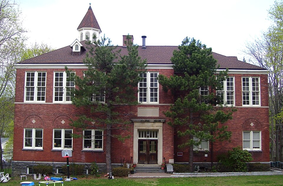 Photograph of East Irvington School