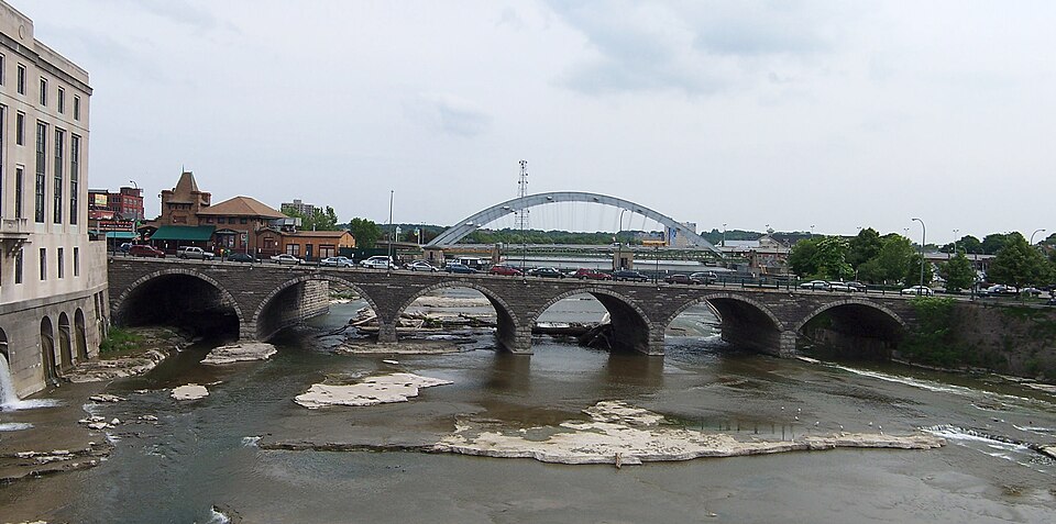 Photograph of Court Street Bridge