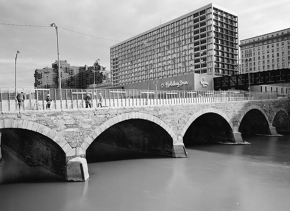 Photograph of Main Street Bridge